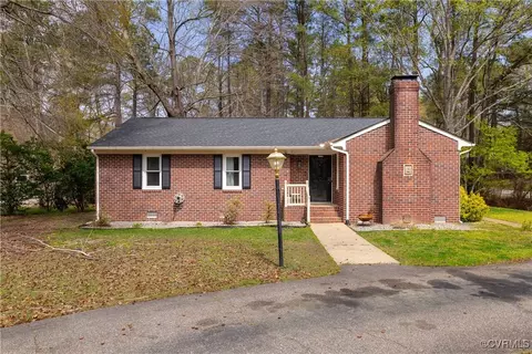 5040 Oakforest Dr, Chesterfield, VA 23832