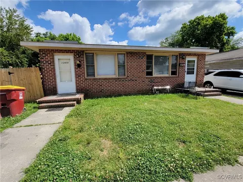 1350-1352 Rome St, Petersburg, VA 23803