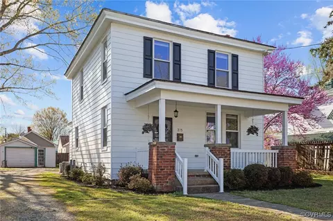 225 Lee Ave, Colonial Heights, VA 23834