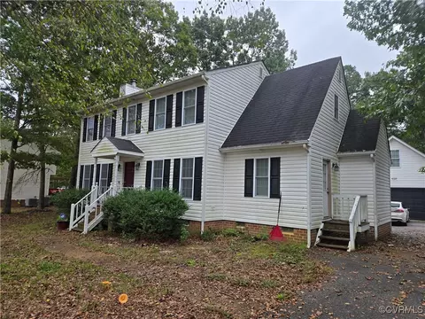 7825 Secretariat Dr, Midlothian, VA 23112
