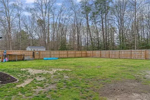 Exterior - 114 Cedar Crest Rd, Aylett, VA 23009 photo 7 of 8