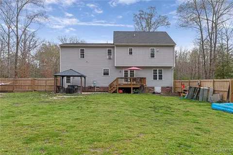 Exterior - 114 Cedar Crest Rd, Aylett, VA 23009 photo 6 of 8