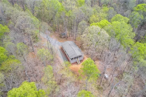 100 Quatrone Ct, Pittsville, VA 24139