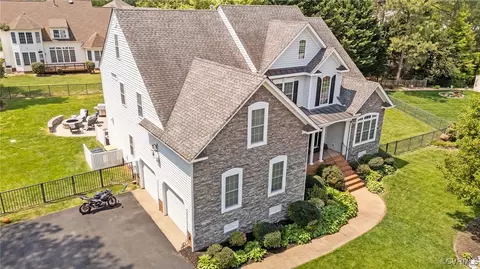 14330 Claybon Ter, Chester, VA 23831