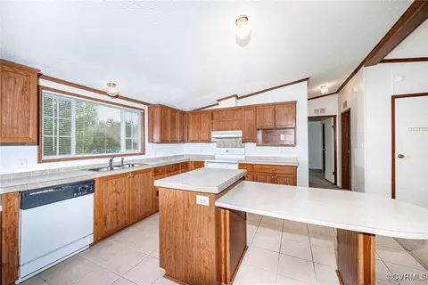 394 Tower Rd, Brodnax, VA 23920 photo 9