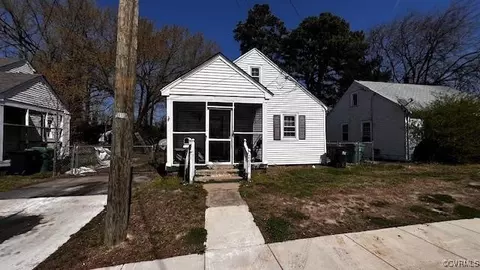 202 E Westover Ave, Colonial Heights, VA 23834