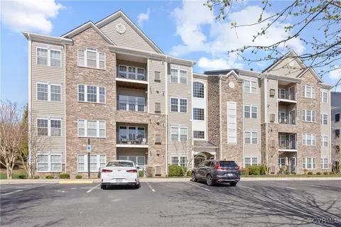 910 Westwood Village Way #301, Midlothian, VA 23114
