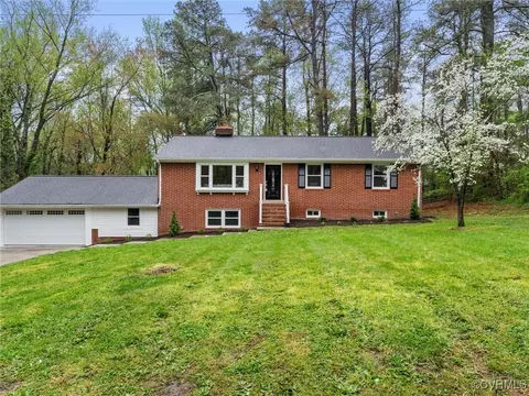 8511 Lyndale Dr, North Chesterfield, VA 23235