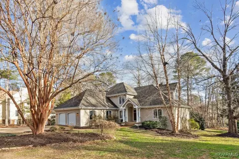 6236 Willow Glen Rd, Midlothian, VA 23112