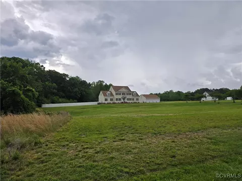 Exterior - 454 W Spring Forest Rd, King William, VA 23086 photo 2 of 7