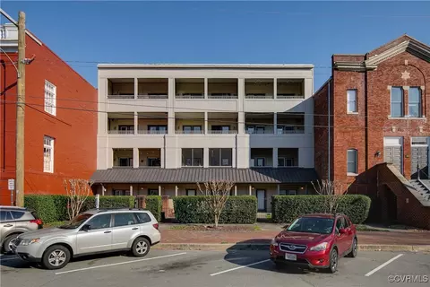 215 N 19th St #22, Richmond, VA 23223