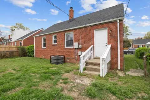 Exterior - 1504 Minefee St, Richmond, VA 23224 photo 3 of 4