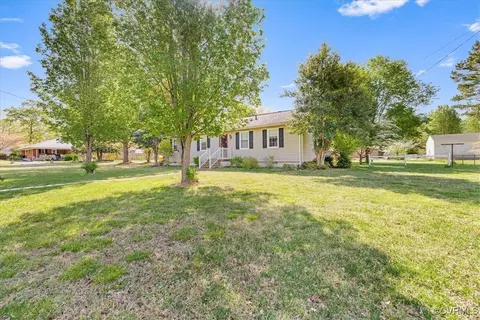 11417 Yorkdale Dr, Hopewell, VA 23860