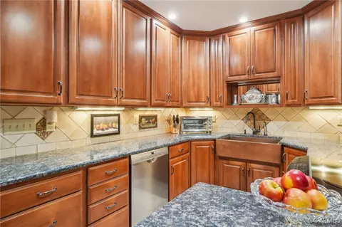 3117 Monument Ave, Richmond, VA 23221 photo 14