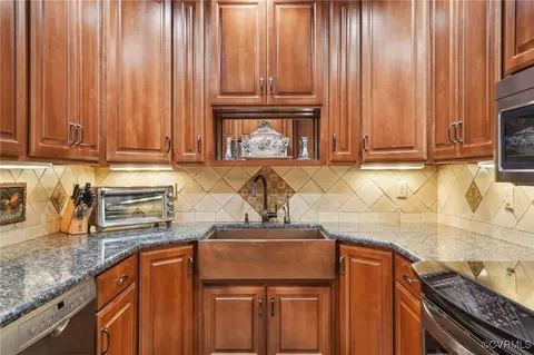 3117 Monument Ave, Richmond, VA 23221 photo 13