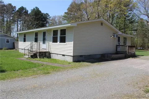 12161 Ashland Heights Rd, Ashland, VA 23005