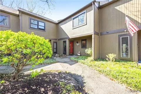 11629 E Briar Patch Dr, Midlothian, VA 23113