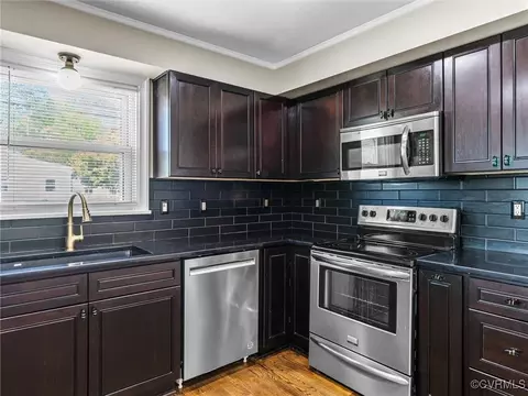 Kitchen - 2 E Union St, Sandston, VA 23150 photo 2 of 3