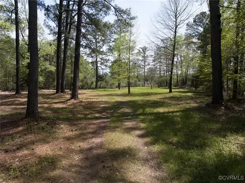 0 Sweet Gum Ln, Hayes, VA 23072