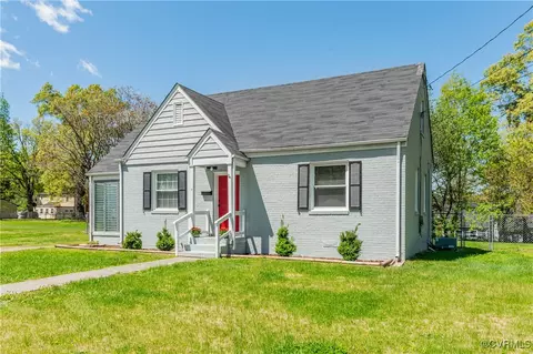 8 Longstreet Ave, Highland Springs, VA 23075
