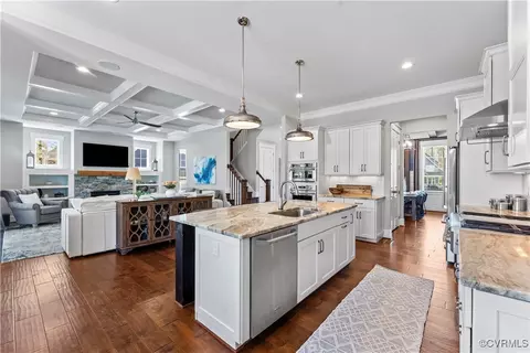 Kitchen - 2437 Mitchells Mill Dr, Midlothian, VA 23112 photo 5 of 6