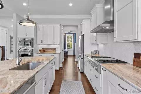 Kitchen - 2437 Mitchells Mill Dr, Midlothian, VA 23112 photo 4 of 6