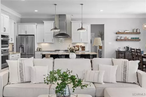 Living - 2437 Mitchells Mill Dr, Midlothian, VA 23112 photo 3 of 4
