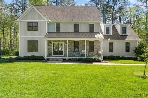215 E Brook Run Dr, Richmond, VA 23238