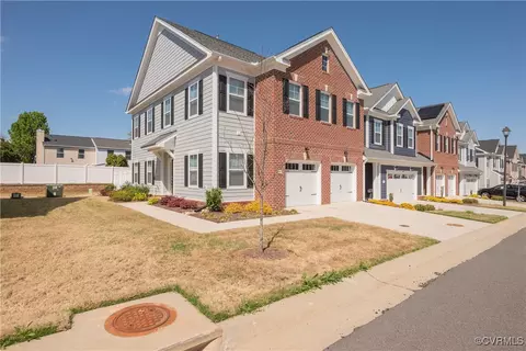 8180 Carriage Homes Dr, Henrico, VA 23294