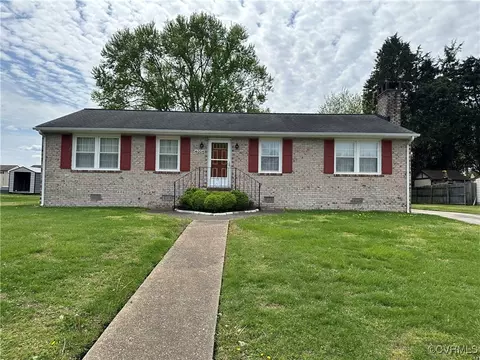 4004 Kippax Dr, Hopewell, VA 23860