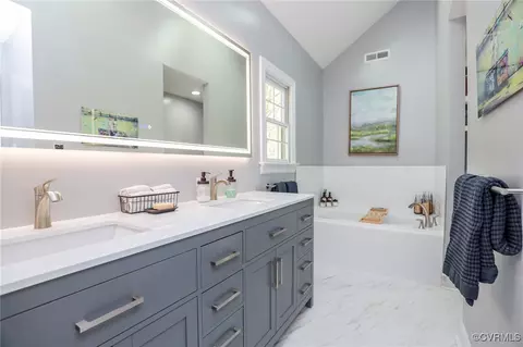 Bath - 12700 Knightcross Rd, Midlothian, VA 23113 photo 1 of 5