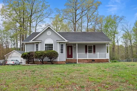 4406 Wrenn Forrest Dr, Petersburg, VA 23803