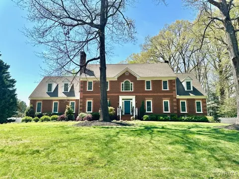 9021 Kings Crown Rd, Richmond, VA 23236