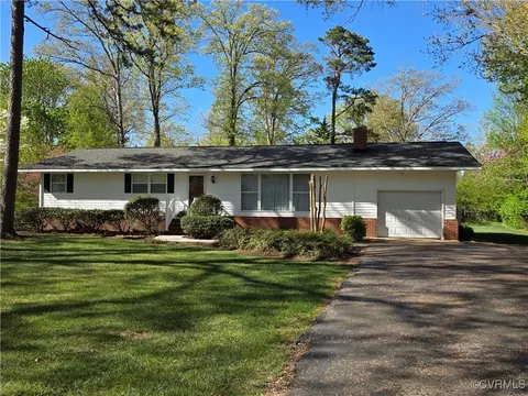 9522 Beckham Dr, North Chesterfield, VA 23235