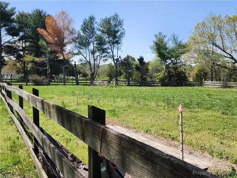 5082 Kathy Ln, Gloucester, VA 23061 photo 7