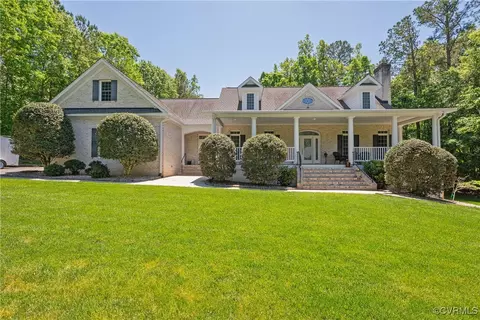 8907 First Branch Ln, Chesterfield, VA 23838