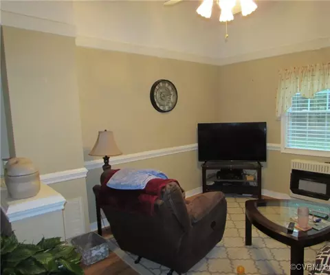 Living - 119 Olde Footpath Rd, Aylett, VA 23009 photo 1 of 1