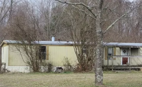 5483 Gum Fork Rd, Gloucester, VA 23061 photo 4