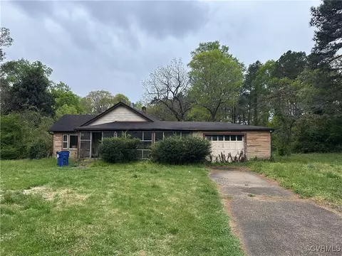 1501 Point Of Rocks Rd, Chester, VA 23836