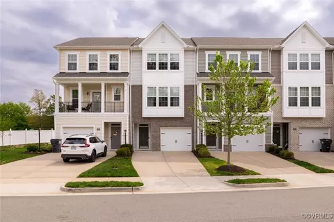 11909 Rubystone Dr, Chester, VA 23831 photo 2