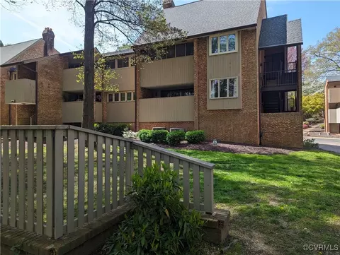 376 Merrimac Trl #311, Williamsburg, VA 23185