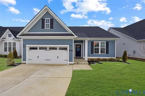 8473 Chimney Rock Dr, Mechanicsville, VA 23116