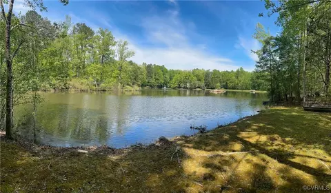 328 Perrow Ln, Manakin Sabot, VA 23103