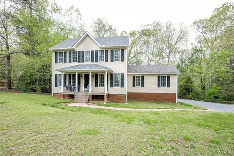 108 Mccauley Pkwy, Aylett, VA 23009