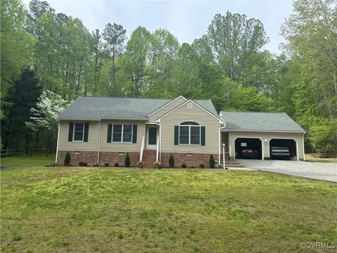 126 Marsha Ln, King William, VA 23086