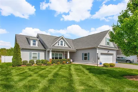 9952 Sunny Oak Dr, Mechanicsville, VA 23116