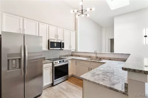 1716 Summit Ave #15, Richmond, VA 23230