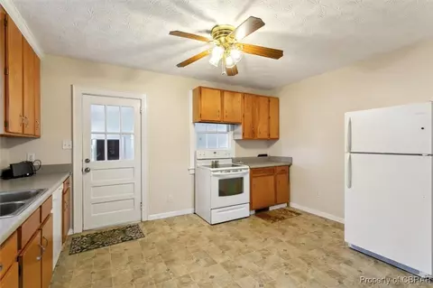 345 Fox Hill Rd, Hampton, VA 23669 photo 9