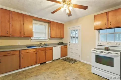 345 Fox Hill Rd, Hampton, VA 23669 photo 10