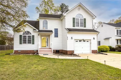 3913 W Dogwood Ave, Chester, VA 23831